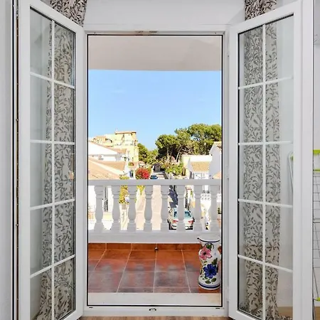 Pueblito La Zenia Апартаменты *